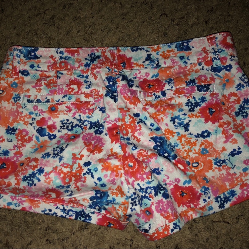 Shorts - Picture 2 of 2